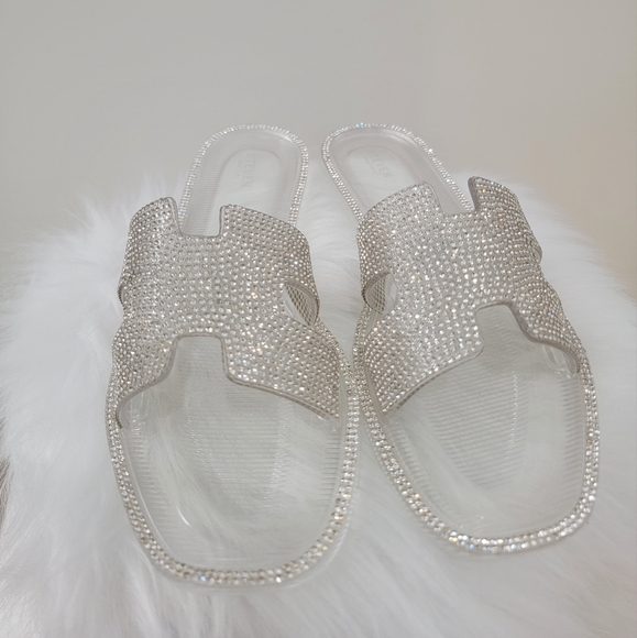 Steve Madden Clear Rhinestone Encrusted Jelly Sandals/ Slides - Picture 6 of 10